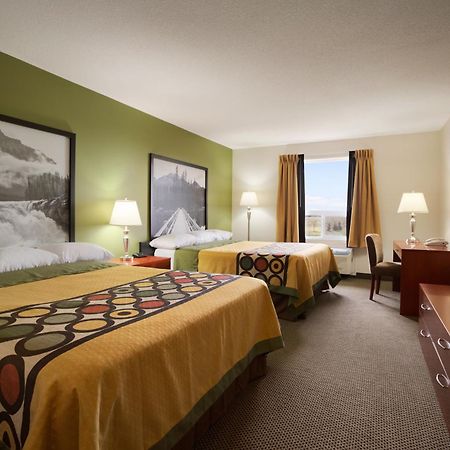 Super 8 By Wyndham Sherwood Park/Edmonton Area Bagian luar foto