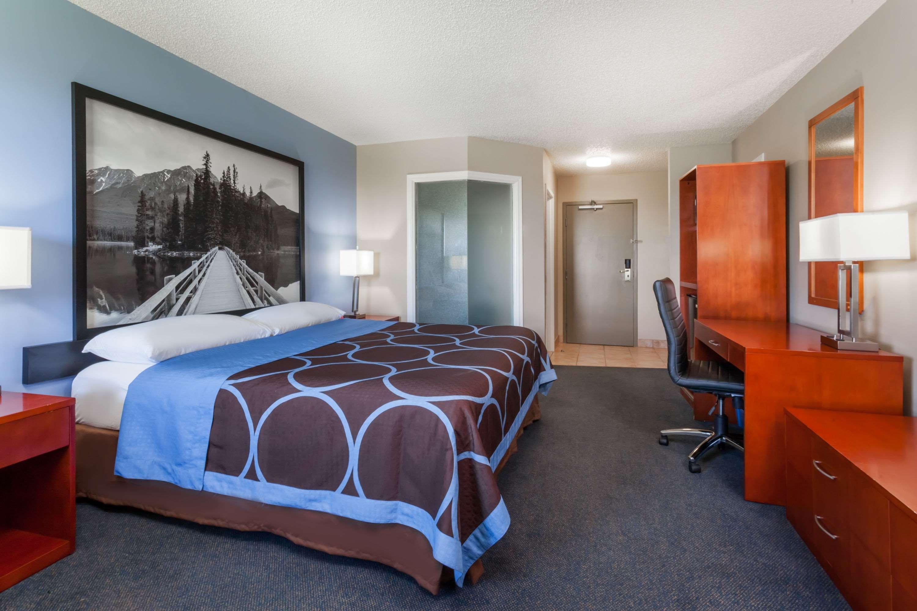 Super 8 By Wyndham Sherwood Park/Edmonton Area Bagian luar foto