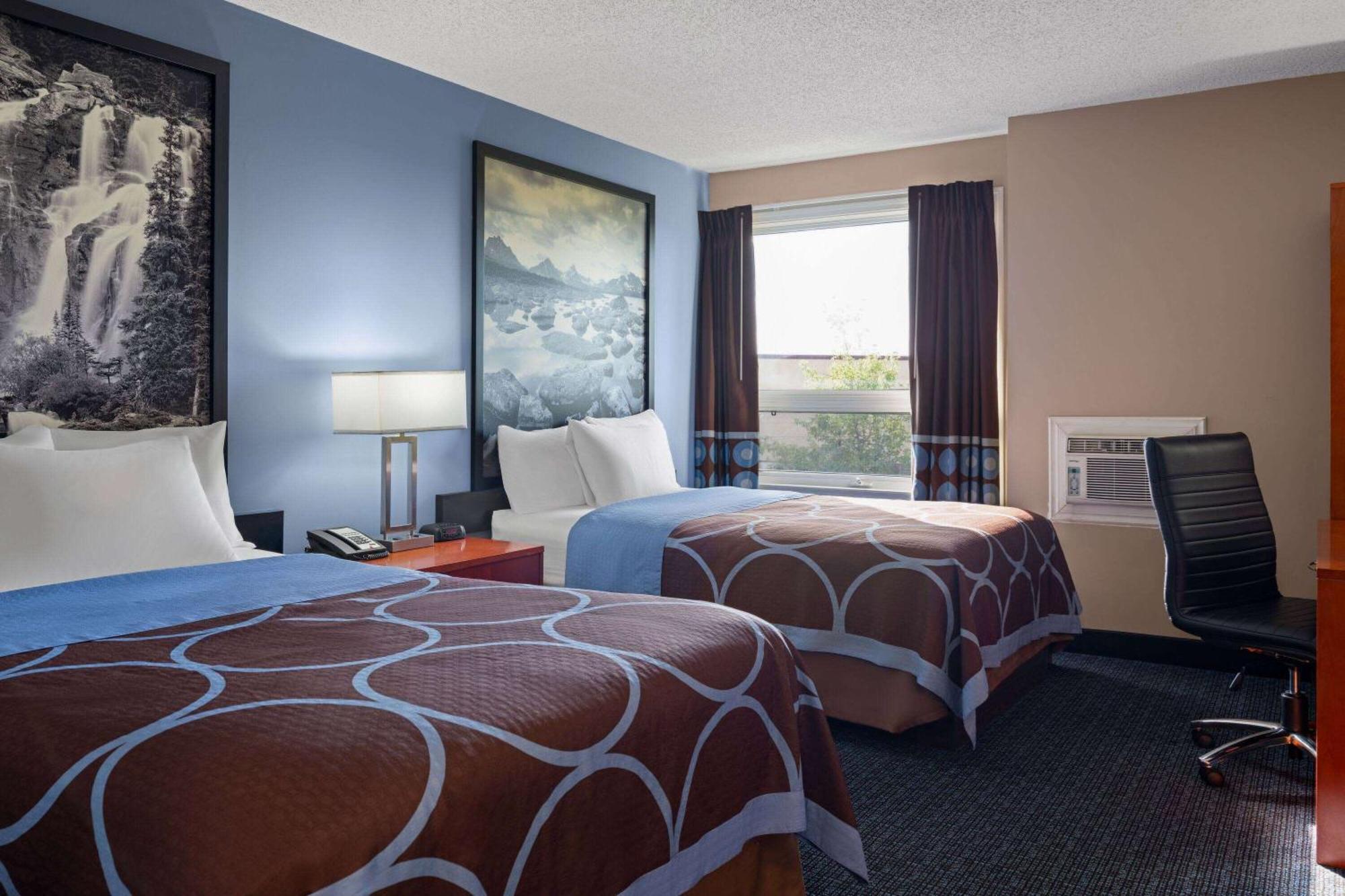 Super 8 By Wyndham Sherwood Park/Edmonton Area Bagian luar foto