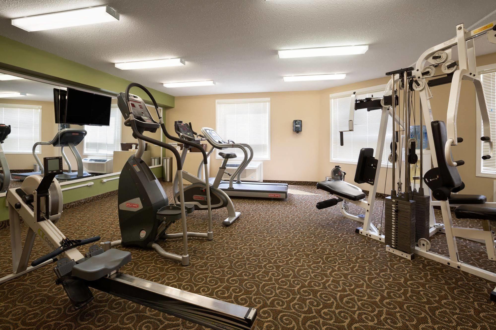 Super 8 By Wyndham Sherwood Park/Edmonton Area Bagian luar foto